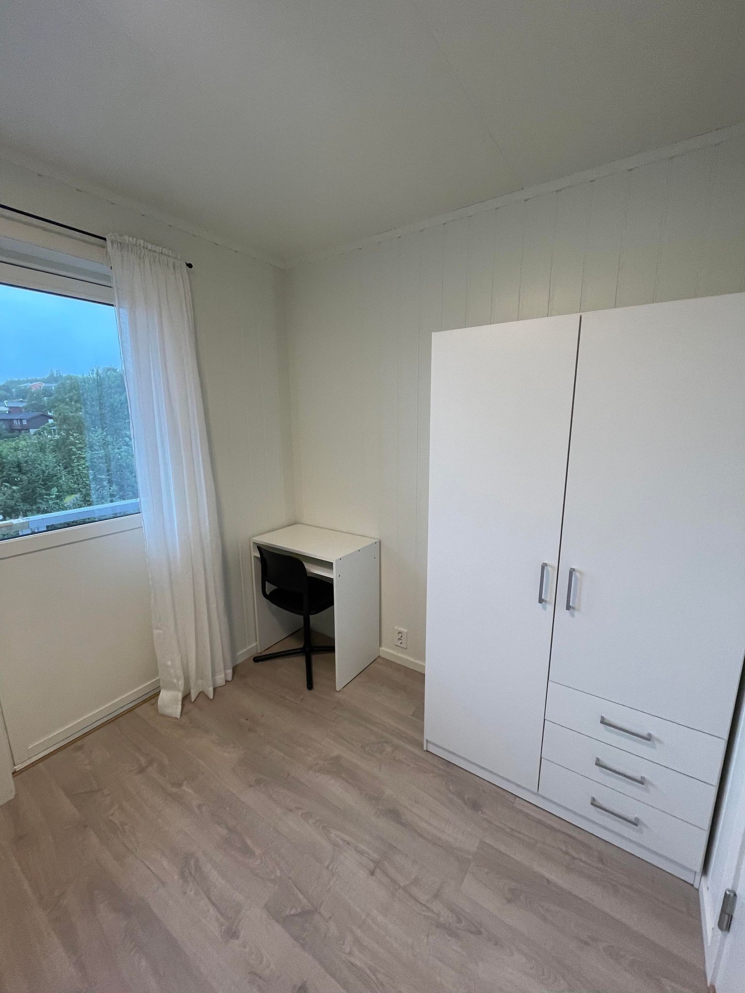 Rom 5 i 2.etg Galleribilde