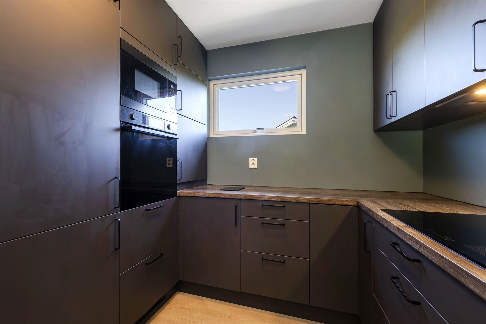 Alle integrerte hvitevarer medfølger. Galleribilde