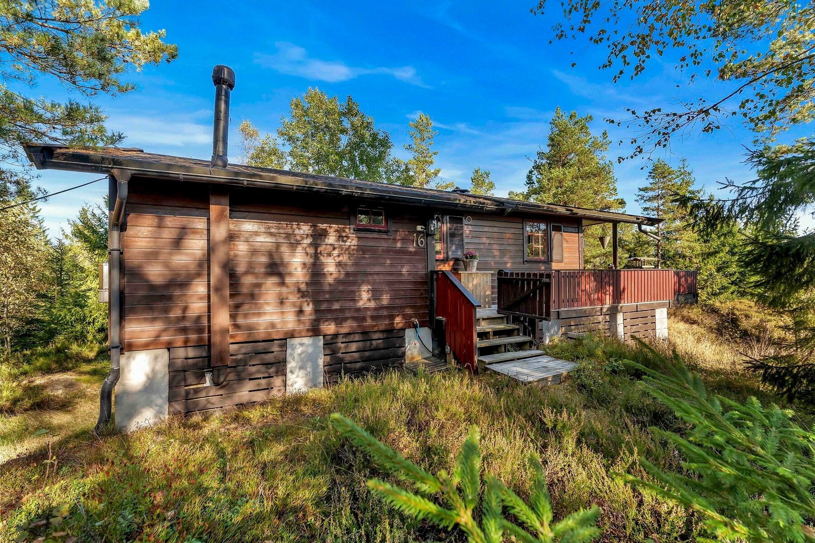 Inngangspartiet til fritidsboligen. Galleribilde