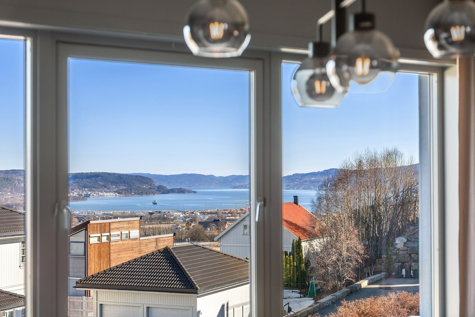 Fjordutsikt Galleribilde