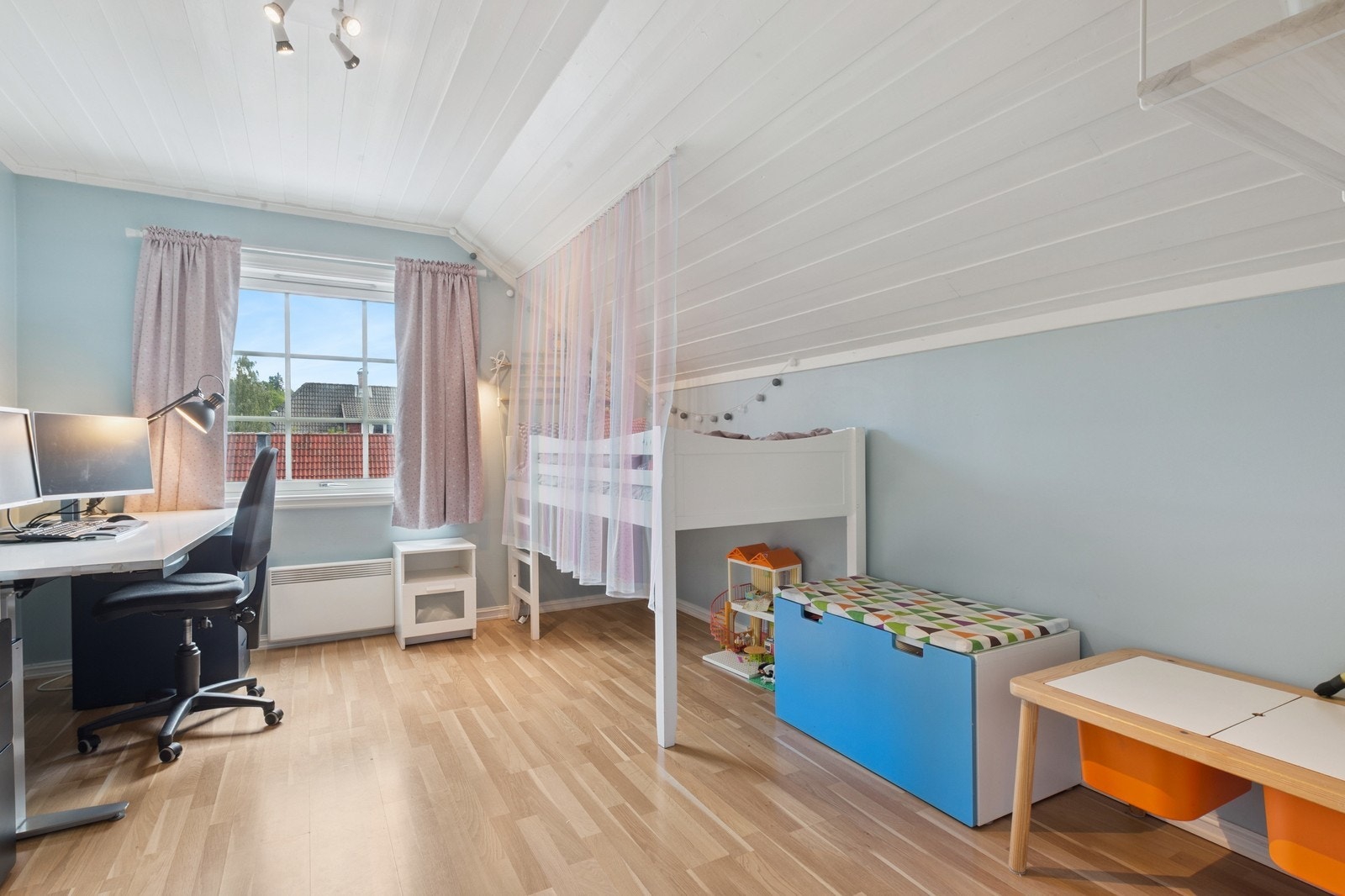 Soverom 2 i 2 etg. Galleribilde