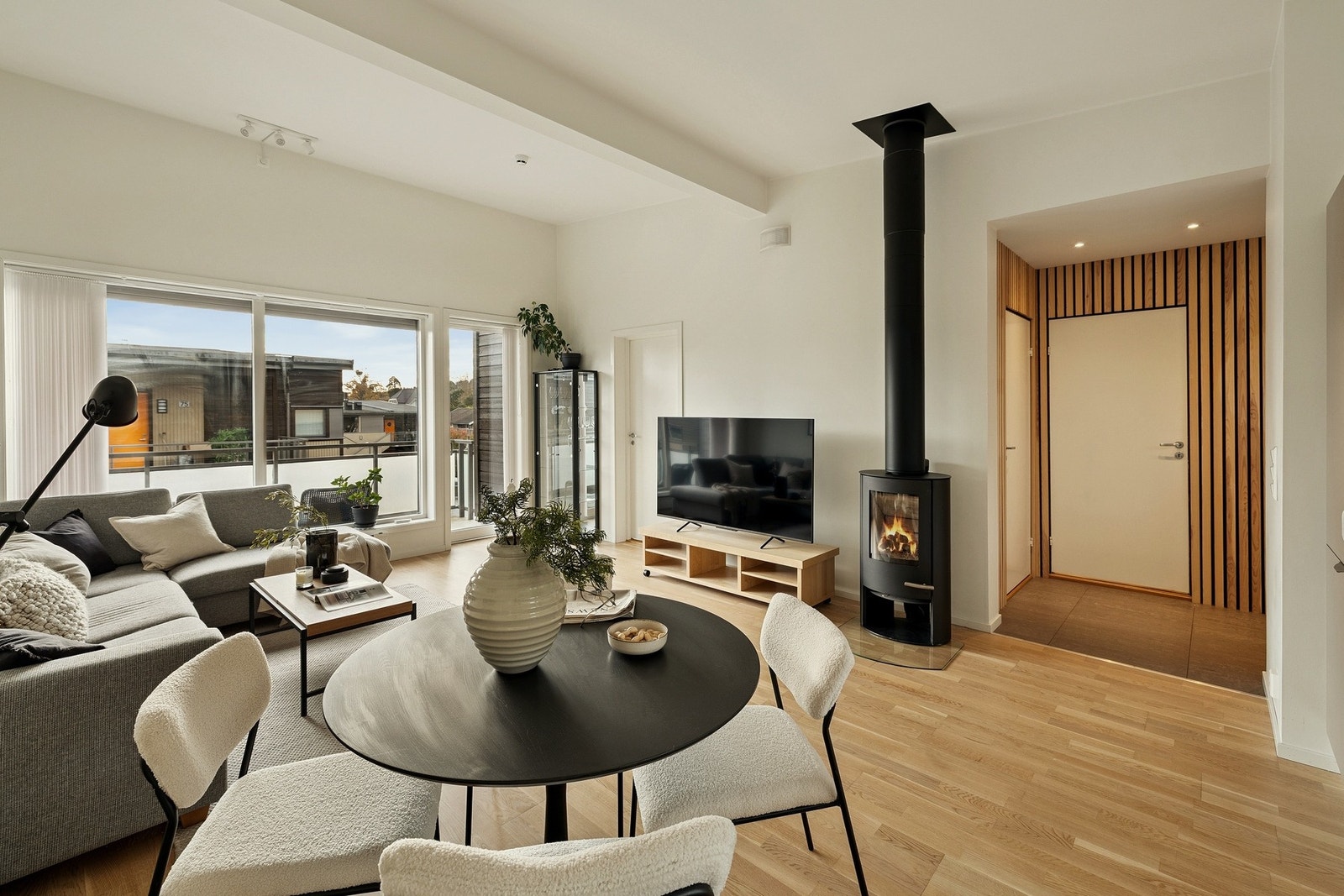 Velkommen til Eddaveien 103, presentert av Kim Hansen v/ ASK Meglergaarden Galleribilde