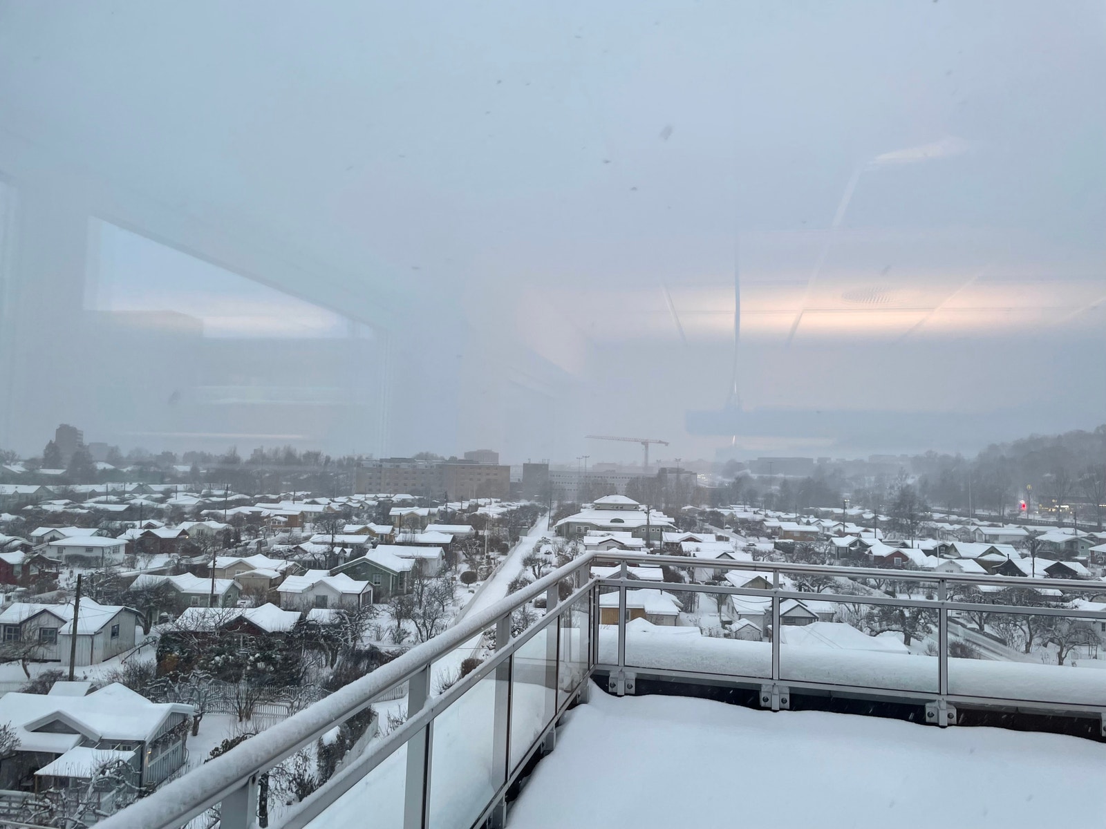 Nydelig utsikt (noe begrenset denne dagen;)) mot Sogn Hagekoloni. Galleribilde