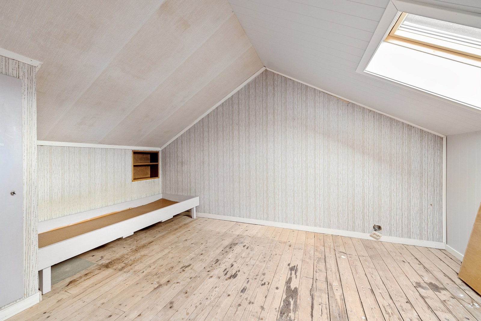 Soverom på loft Galleribilde