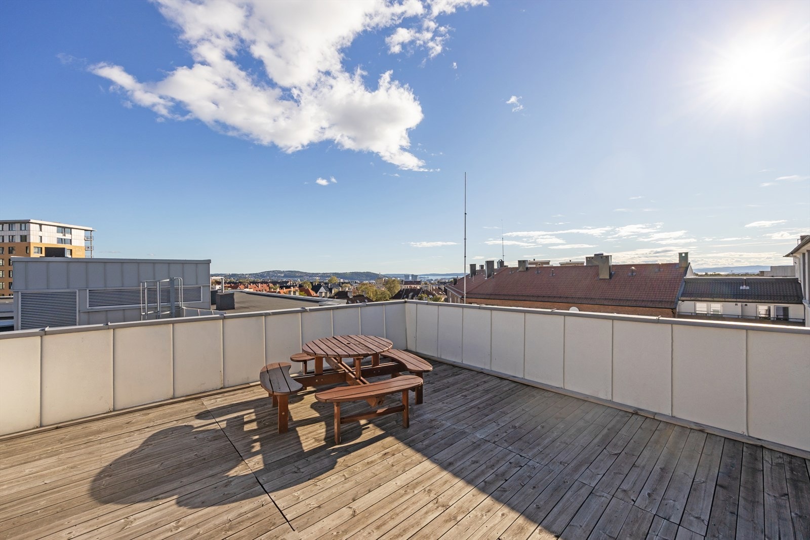 Det er to flotte takterrasser til benyttelse for beboerne. Galleribilde