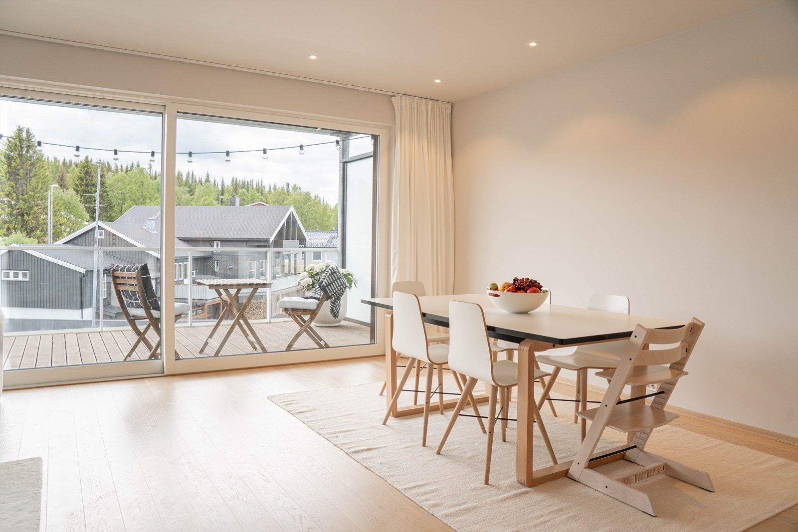 Velkommen til en delikat 4-roms leilighet i Norrøna Boligpark byggetrinn Eir. Galleribilde