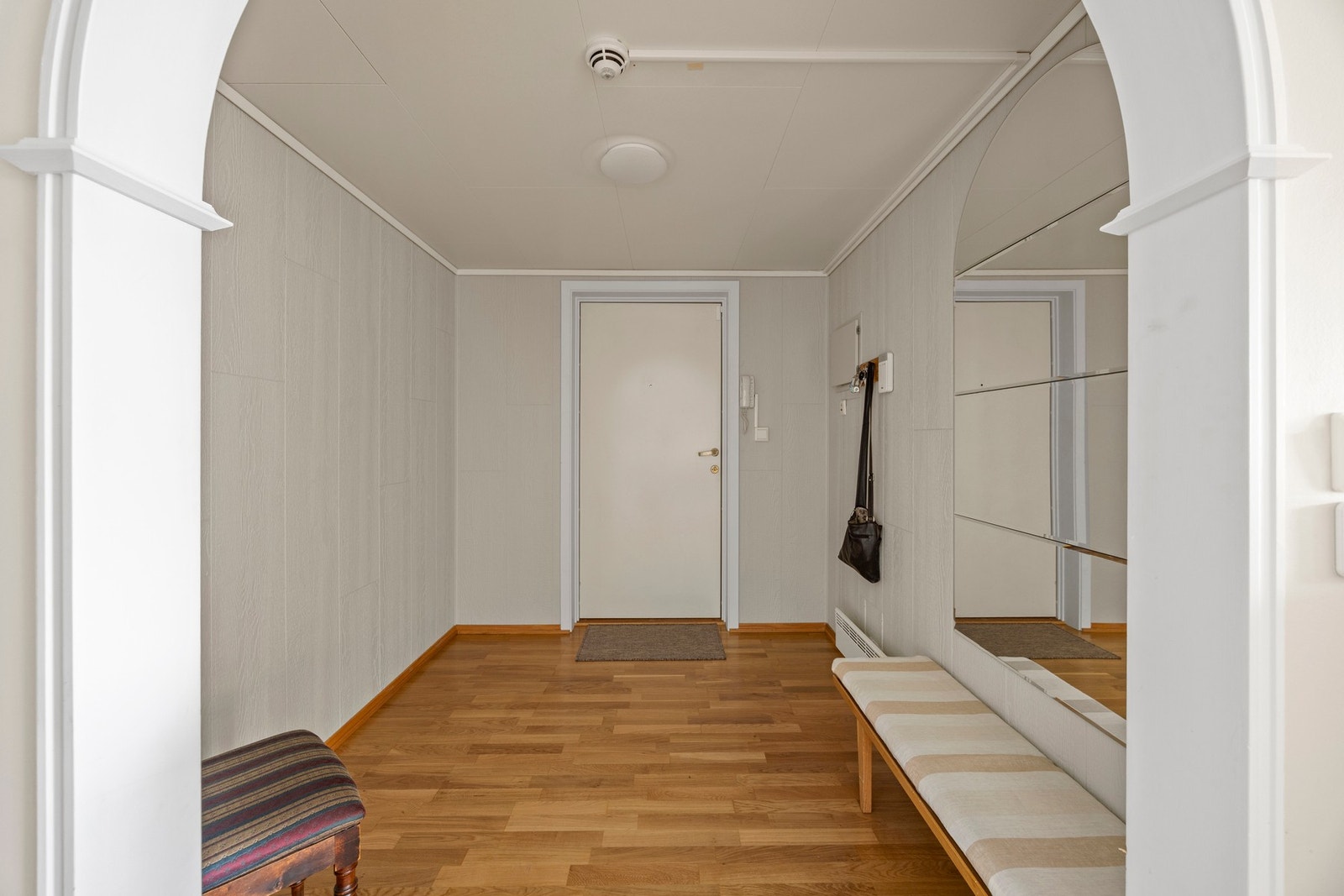 Entré - 5,5 kvm Galleribilde