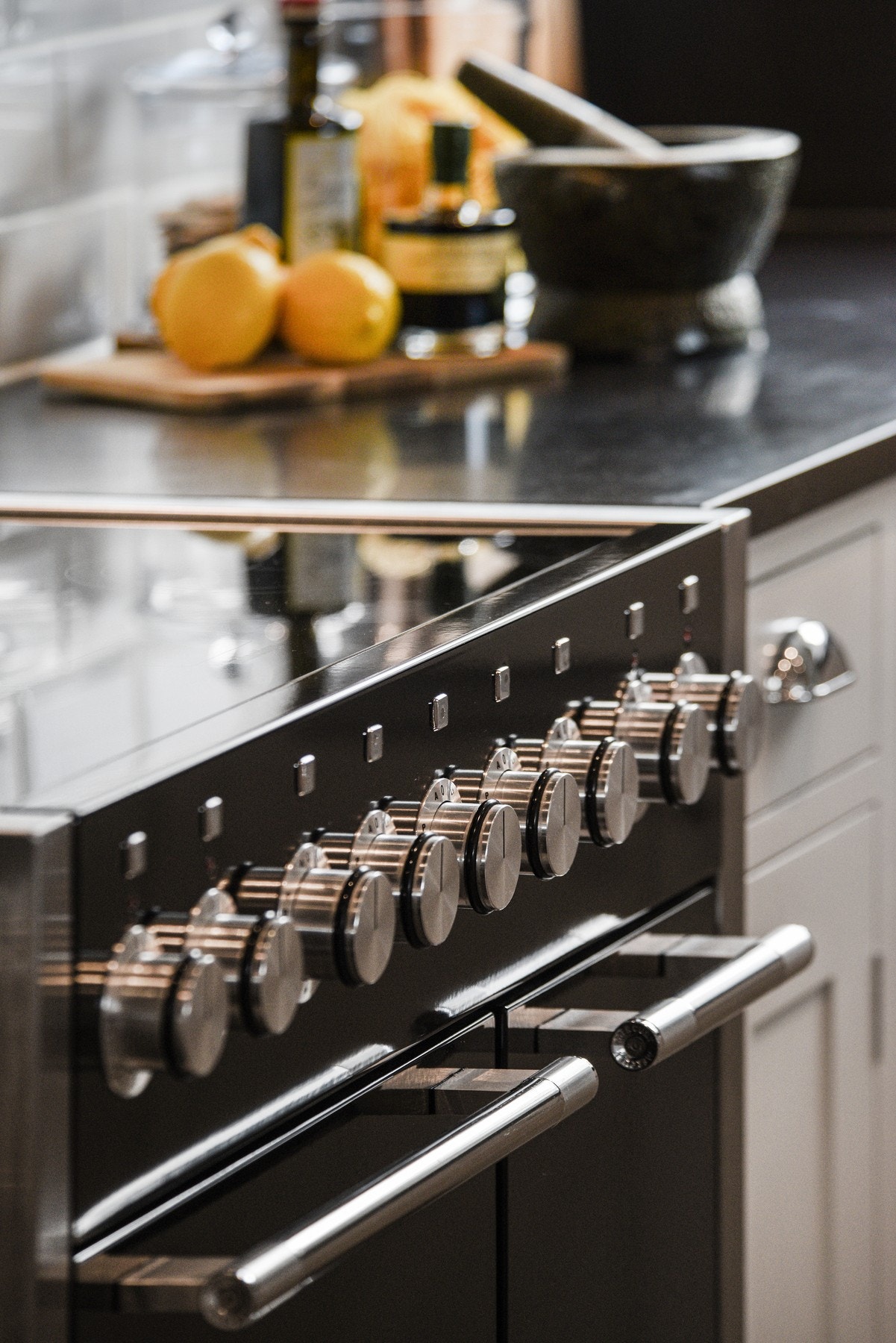 Med hvitevarer fra Falcon og en kraftig komfyr fra Mercury. Galleribilde