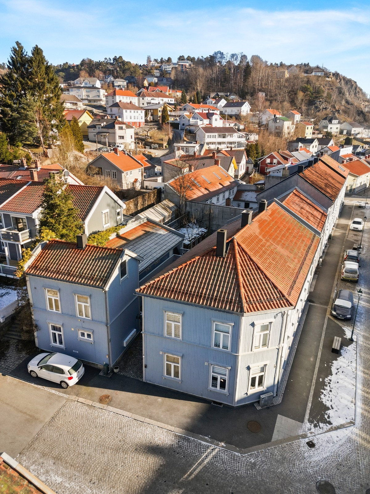 Sameiet består av 2 bygninger med totalt 6 seksjoner. Galleribilde