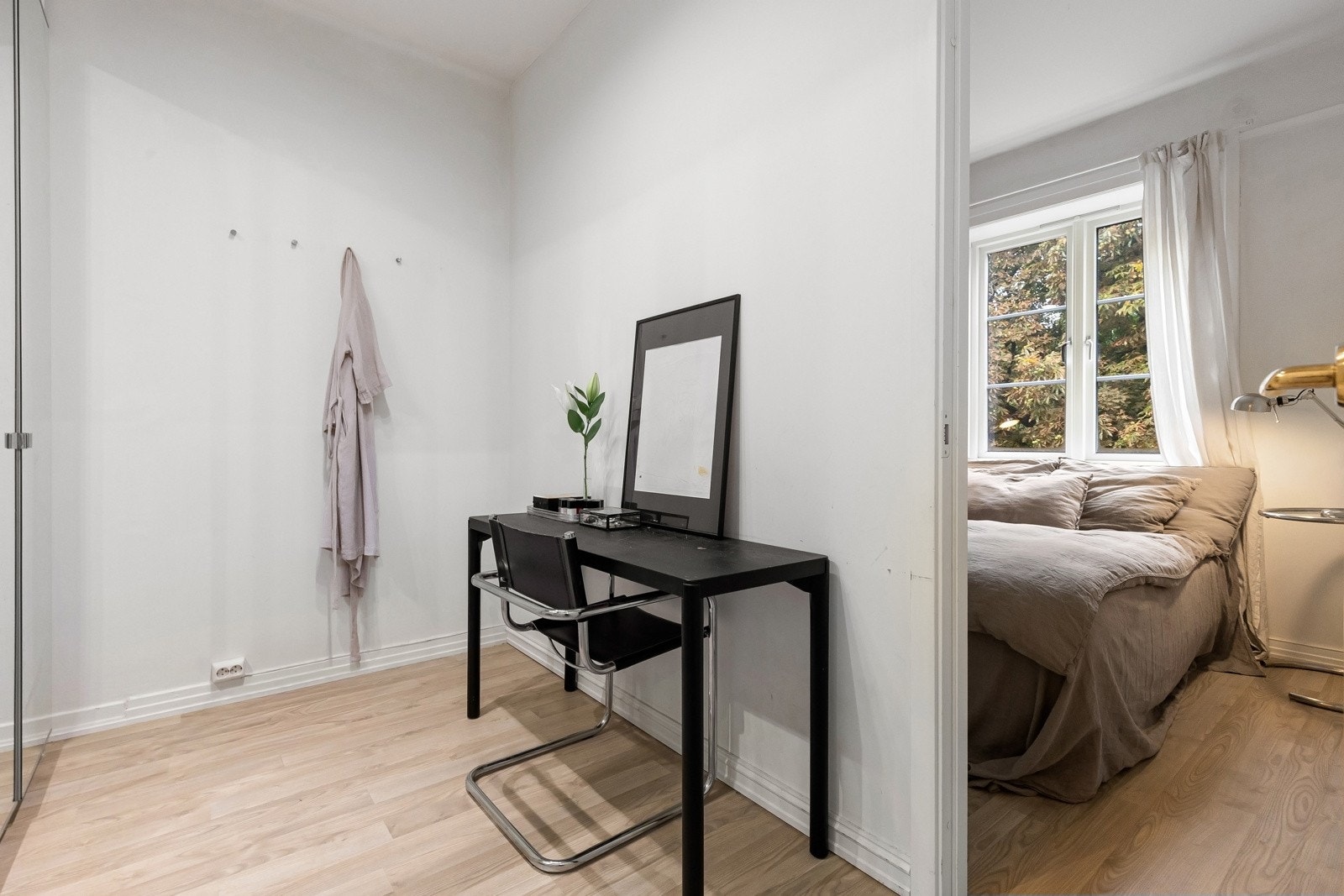 Rommet er i kombinasjon med walk in closet Galleribilde