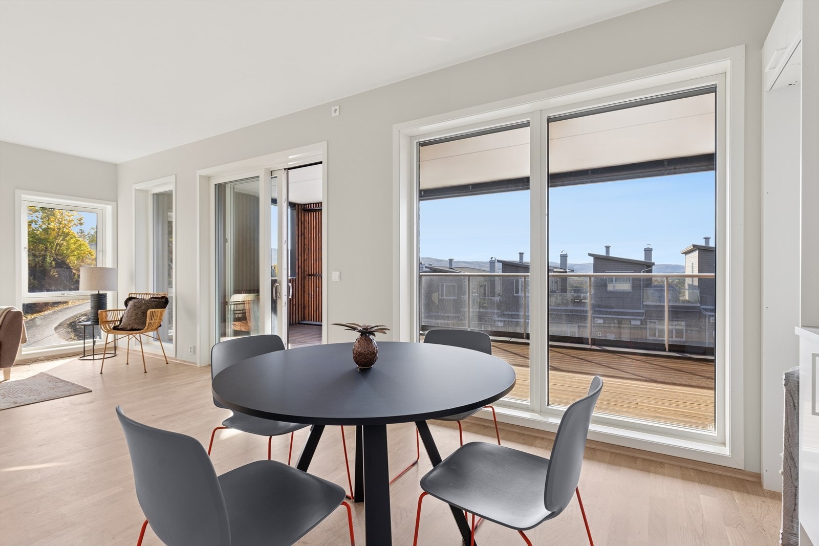 Helt ny 3-roms selveierleilighet med attraktiv beliggenhet i et nytt og barnevennlig boligfelt. Galleribilde