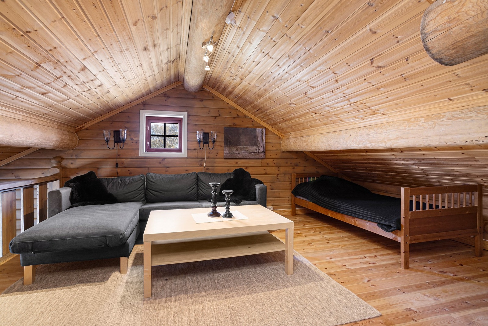 Hyggelig loftstue Galleribilde