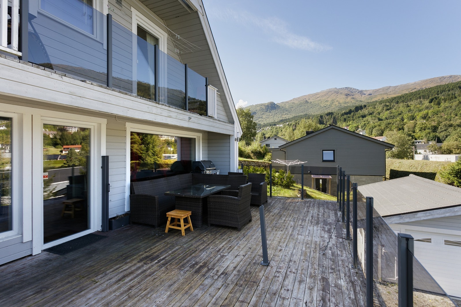 Terrasse med utgang fra Stue Galleribilde