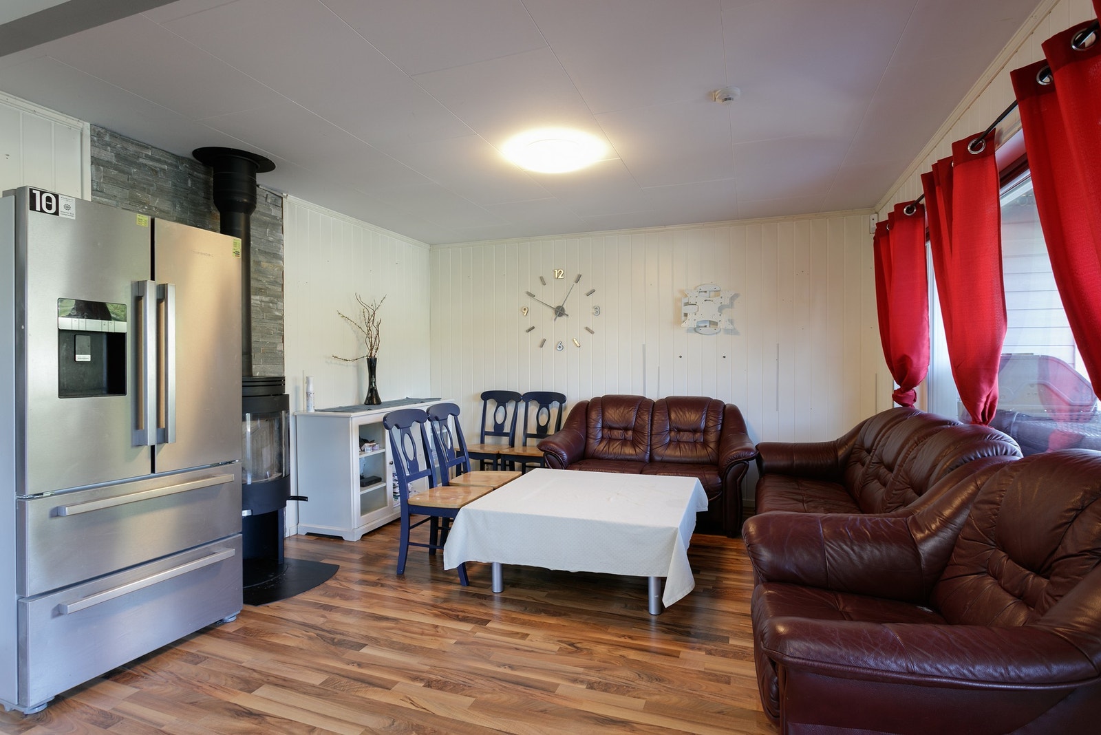 Stue med peisovn Galleribilde