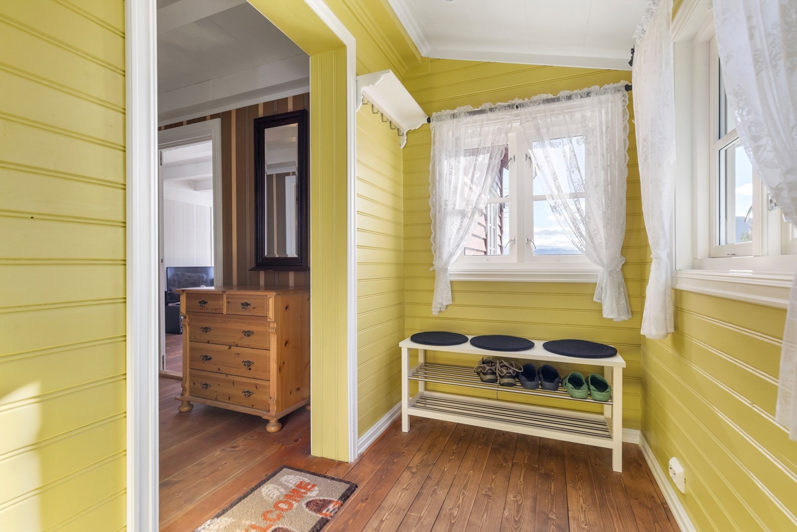 Entré i hovedetasjen Galleribilde