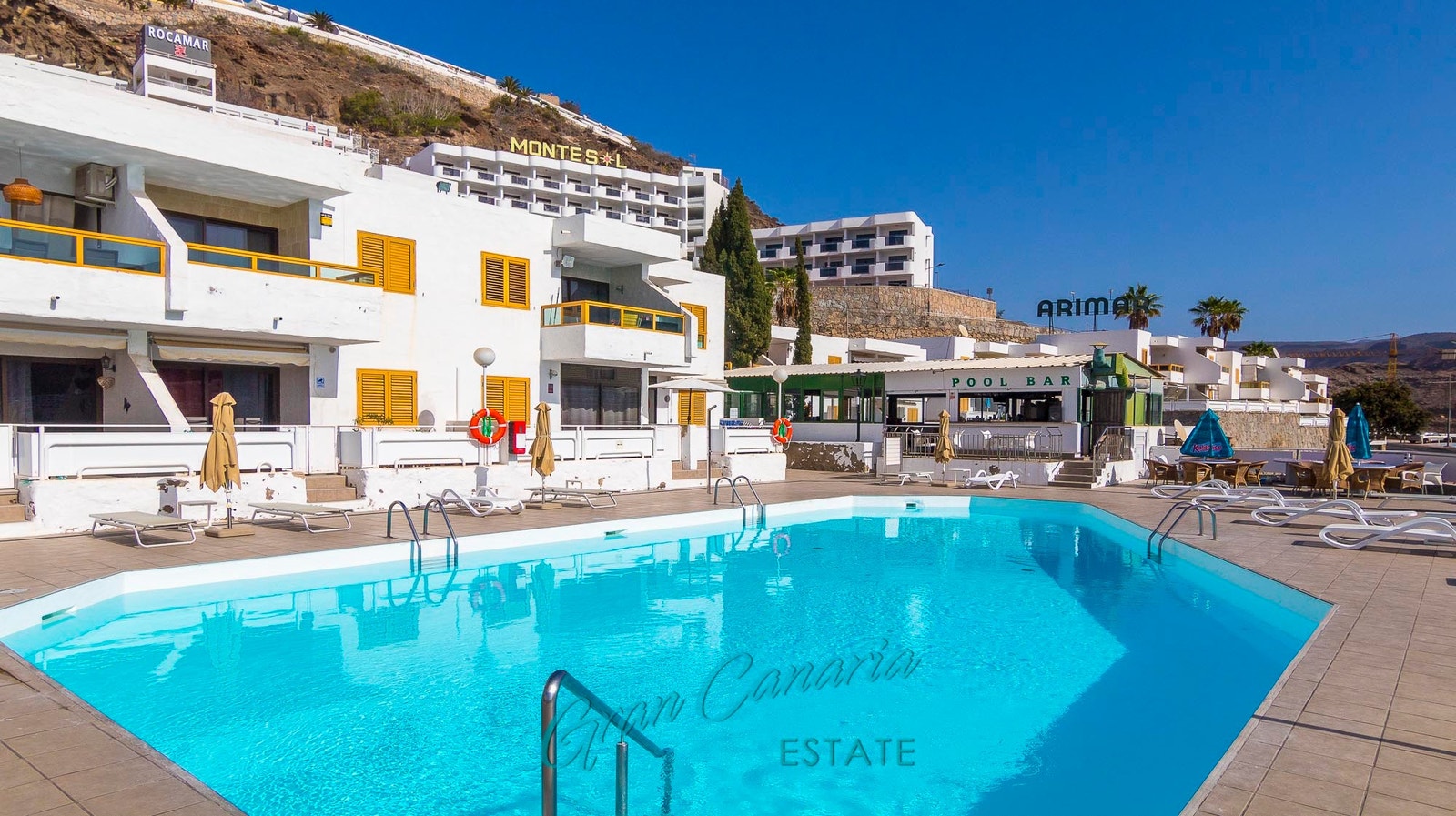 Nyoppusset felles basseng Galleribilde