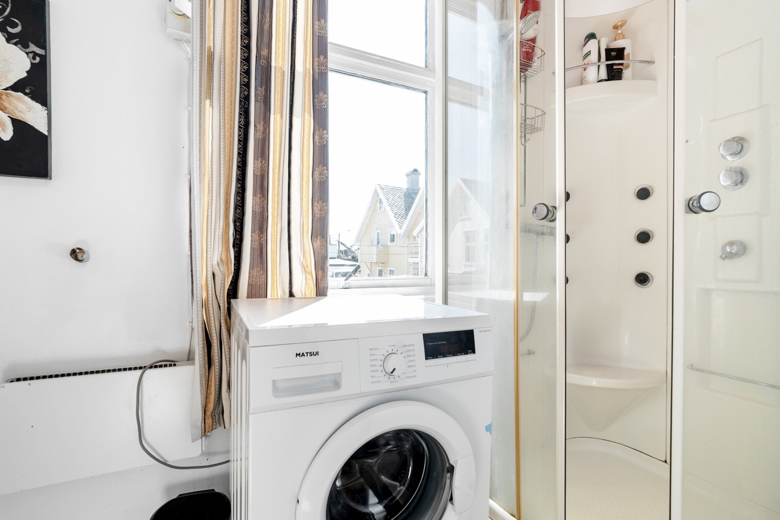 Bad i andre etasje Galleribilde