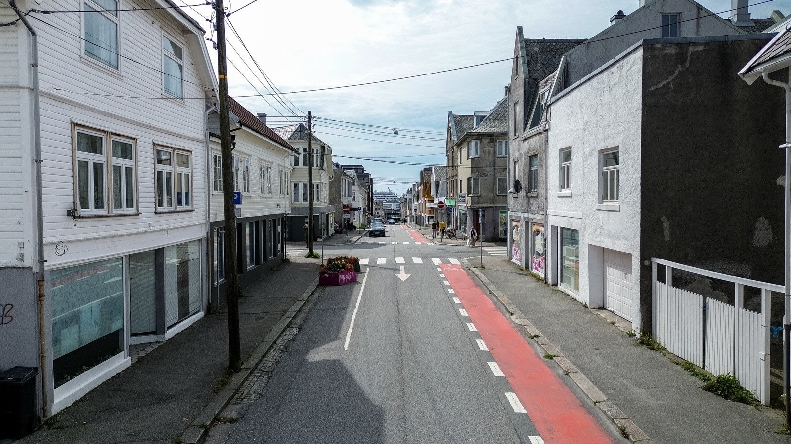 Skjoldavegen 23 ligger med kort avstand til Haugesund sentrum Galleribilde