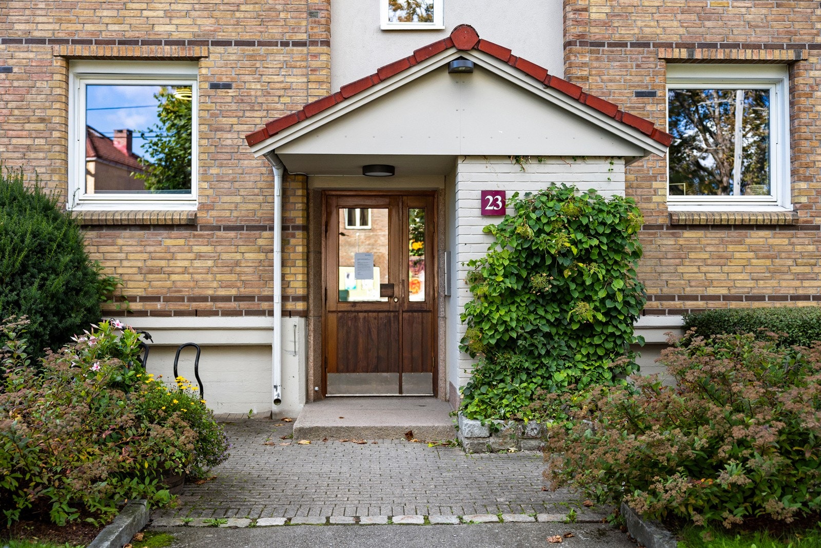 Hyggelig inngangsparti Galleribilde