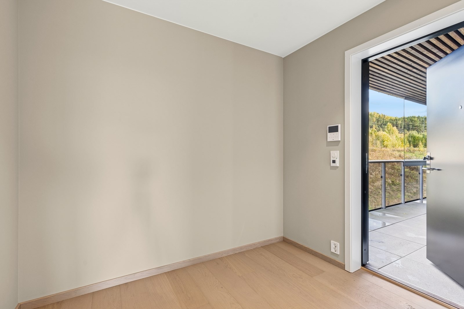 Entreen har god plass til diverse oppbevaringsløsninger. Galleribilde