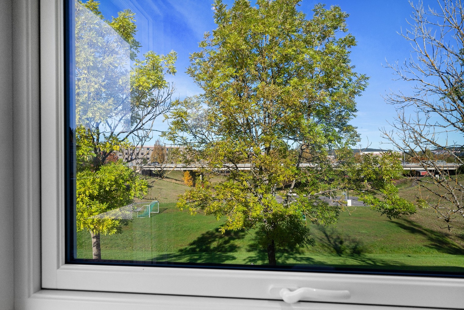 Et område der både små og store kan trives med lek og aktiviteter. Galleribilde