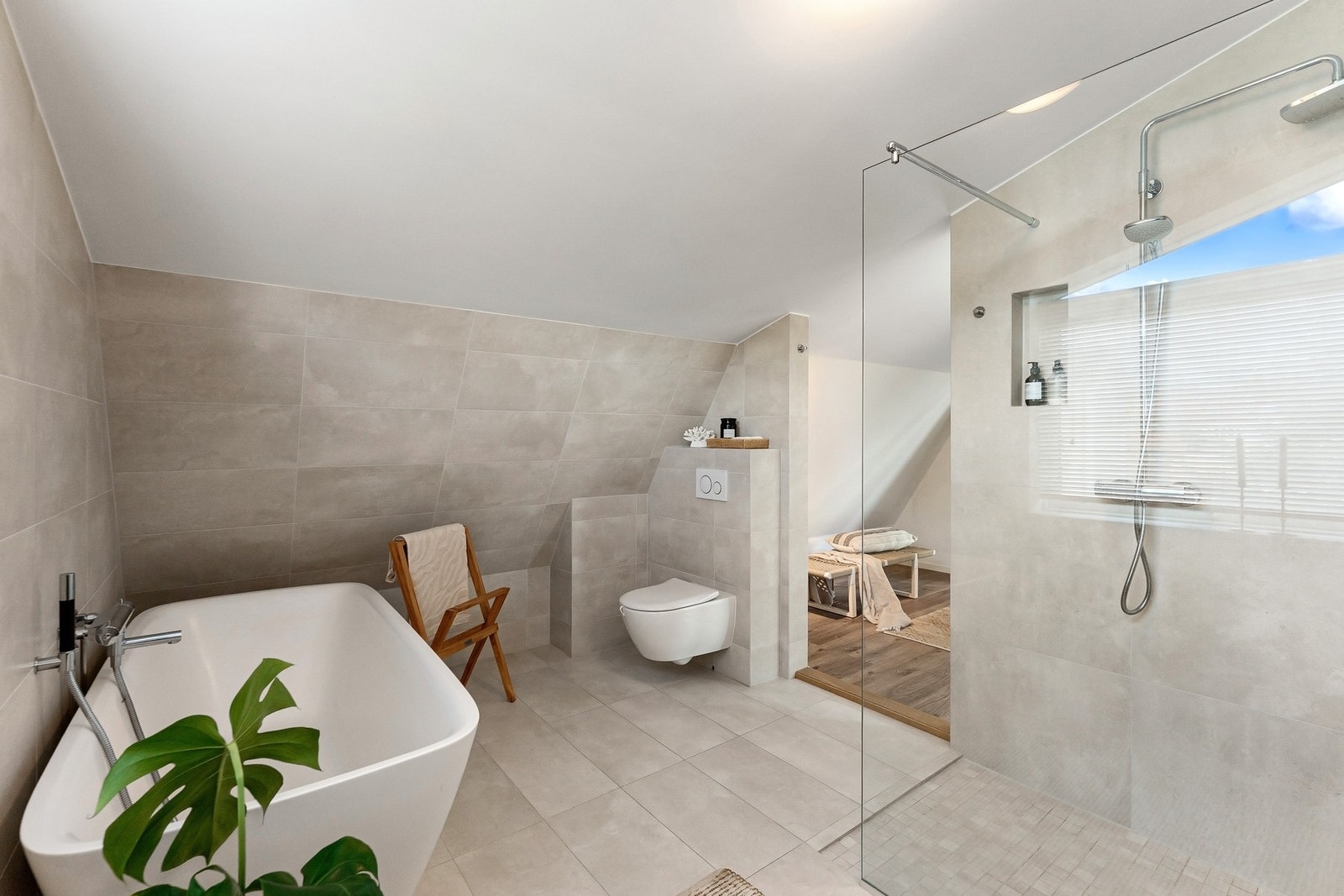 Badet gir et svært godt inntrykk med tidløse materialvalg. Galleribilde