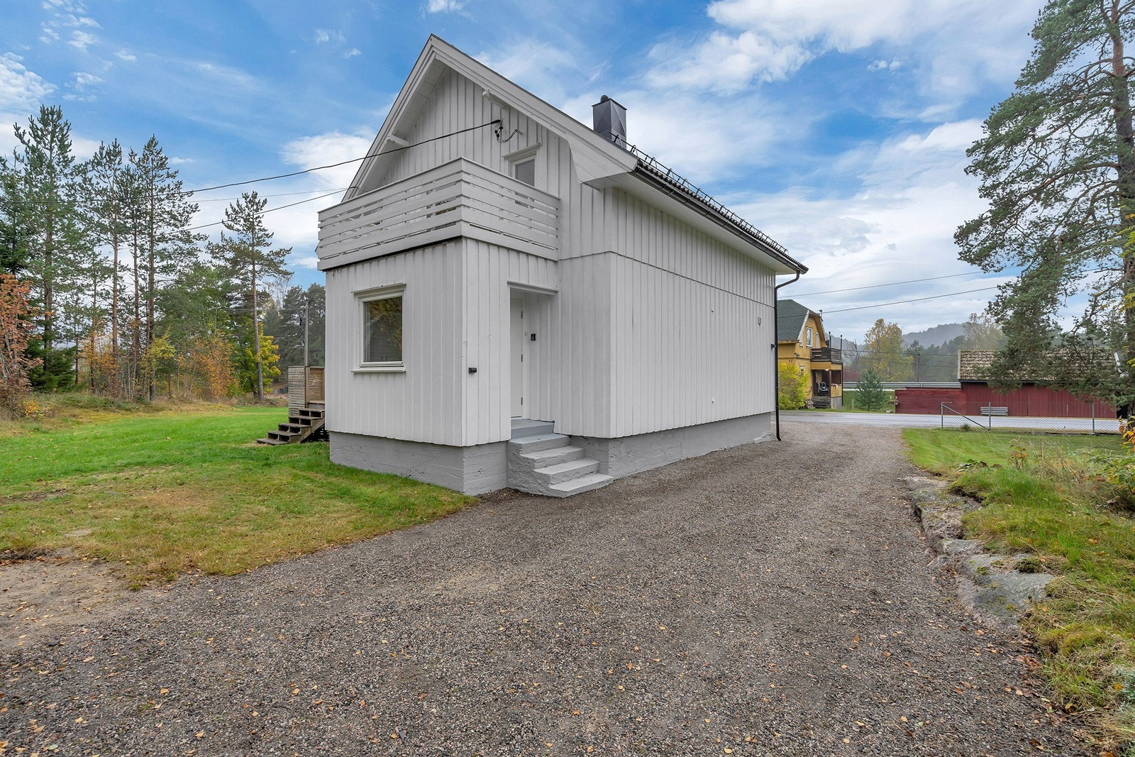 Parkering i eget gruset tun Galleribilde