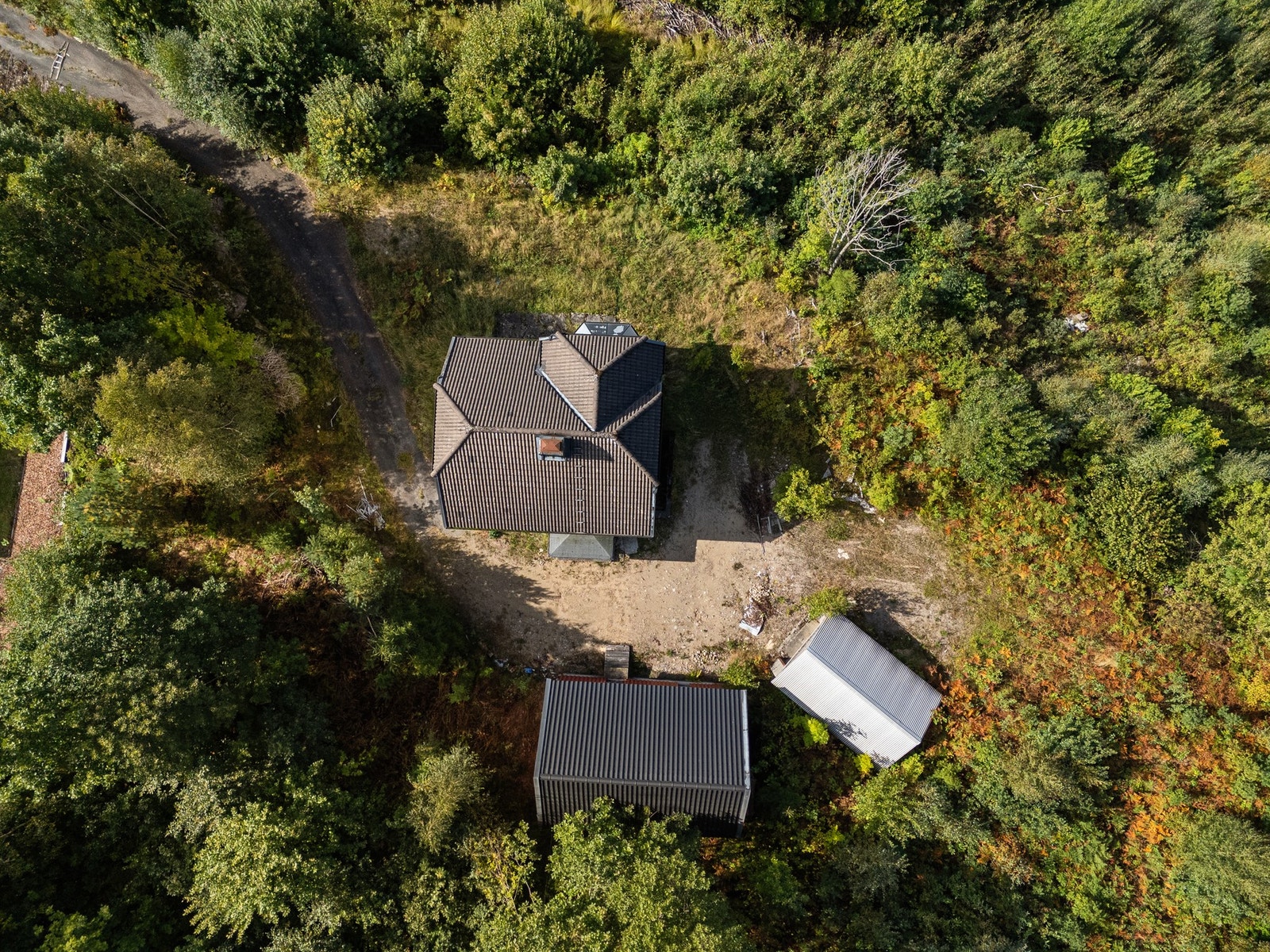 Dronefoto over eiendommen Galleribilde