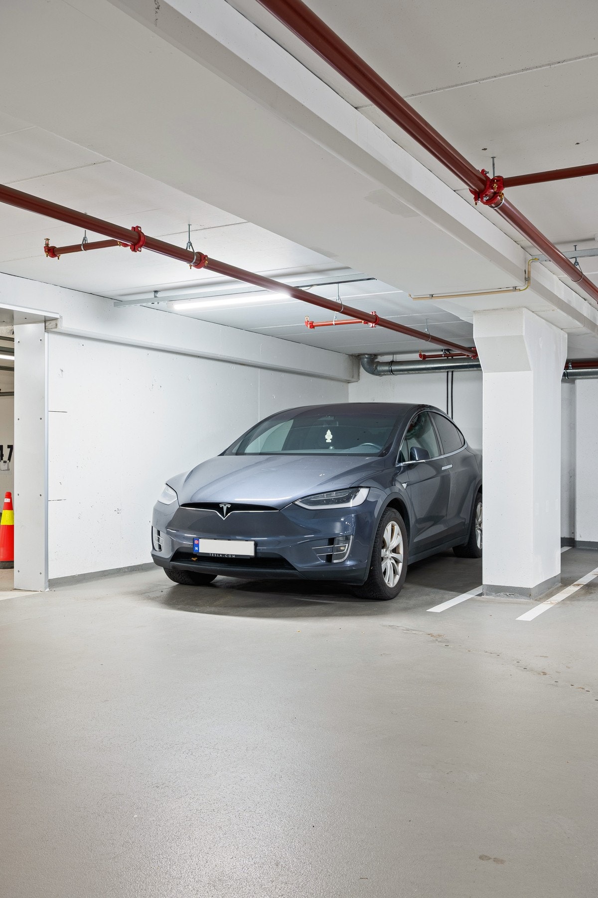 Praktisk heis fra inngang og garasje Galleribilde