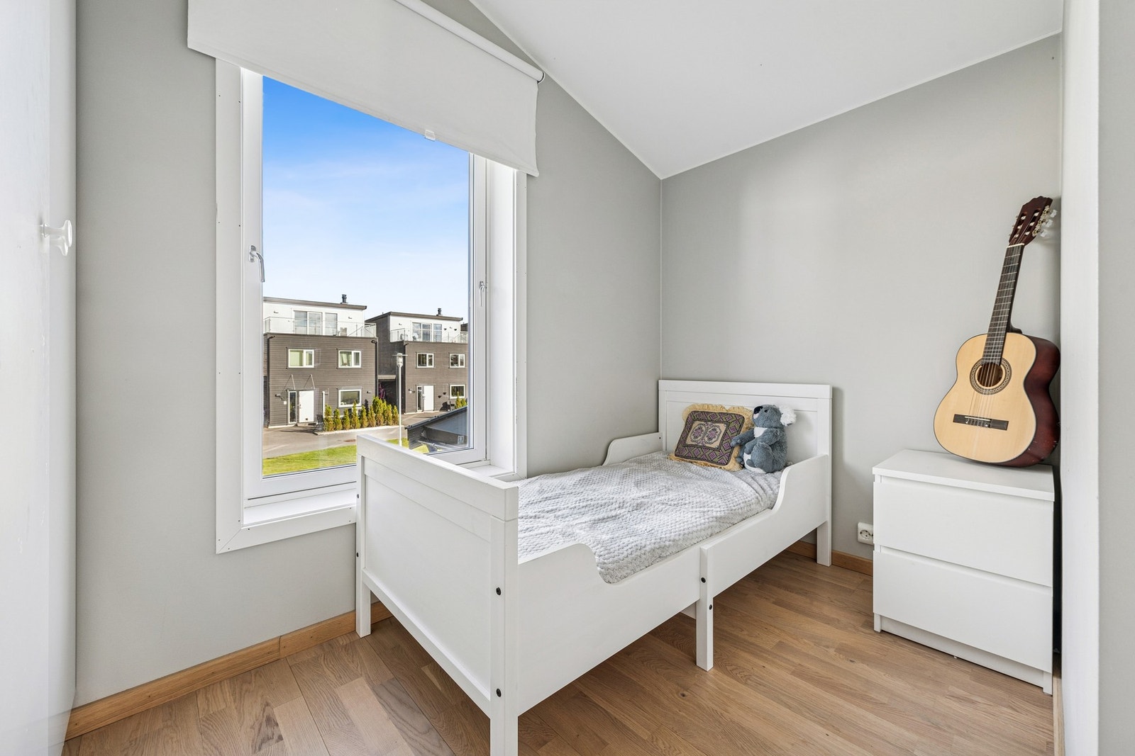 Det finnes et ytterligere rom i andre etasje som i dag er benyttet som soverom, som ikke er godkjent. Galleribilde