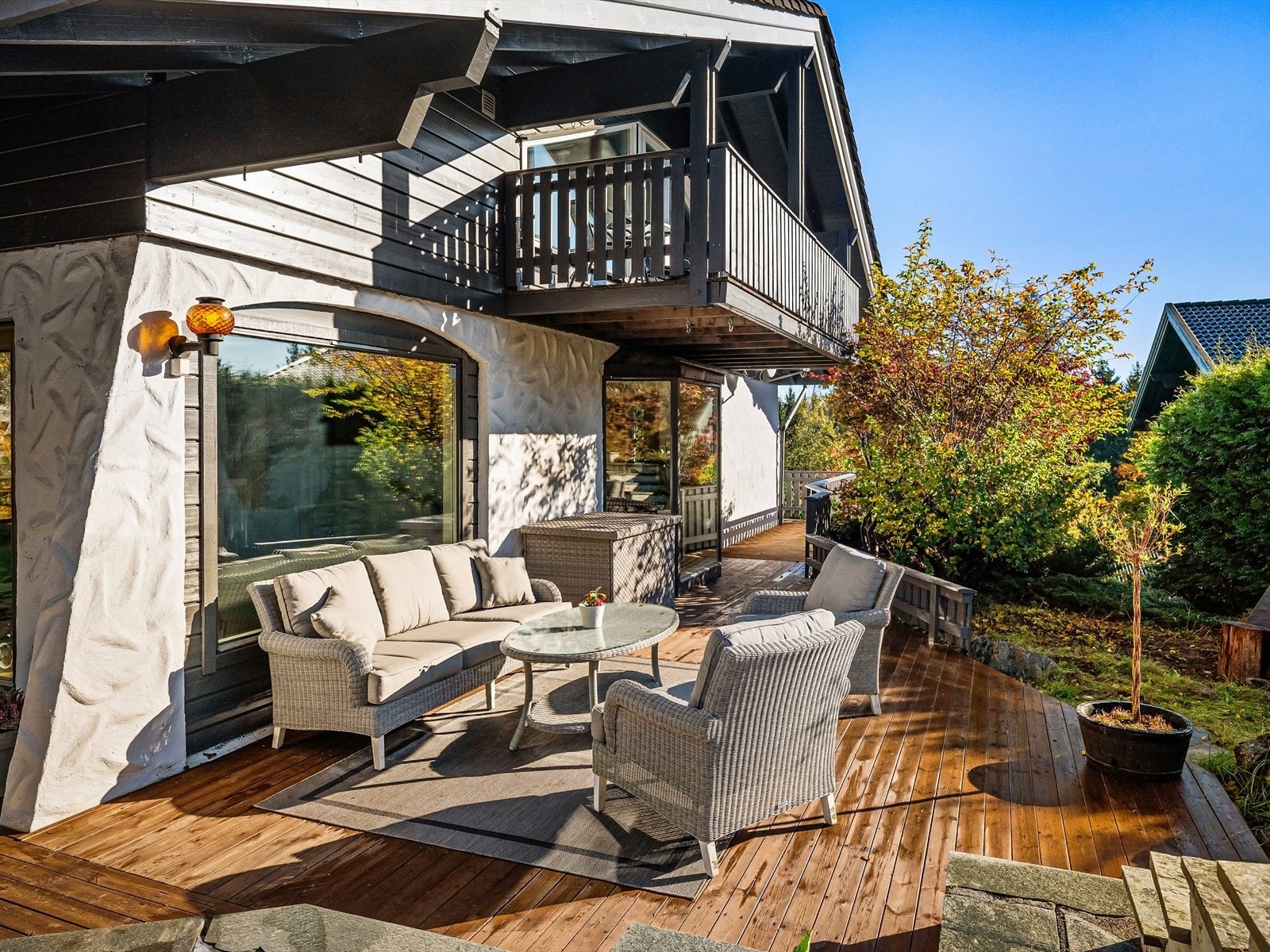 Legg merke til at taket strekker seg ut, perfekt for dager med lett regn Galleribilde