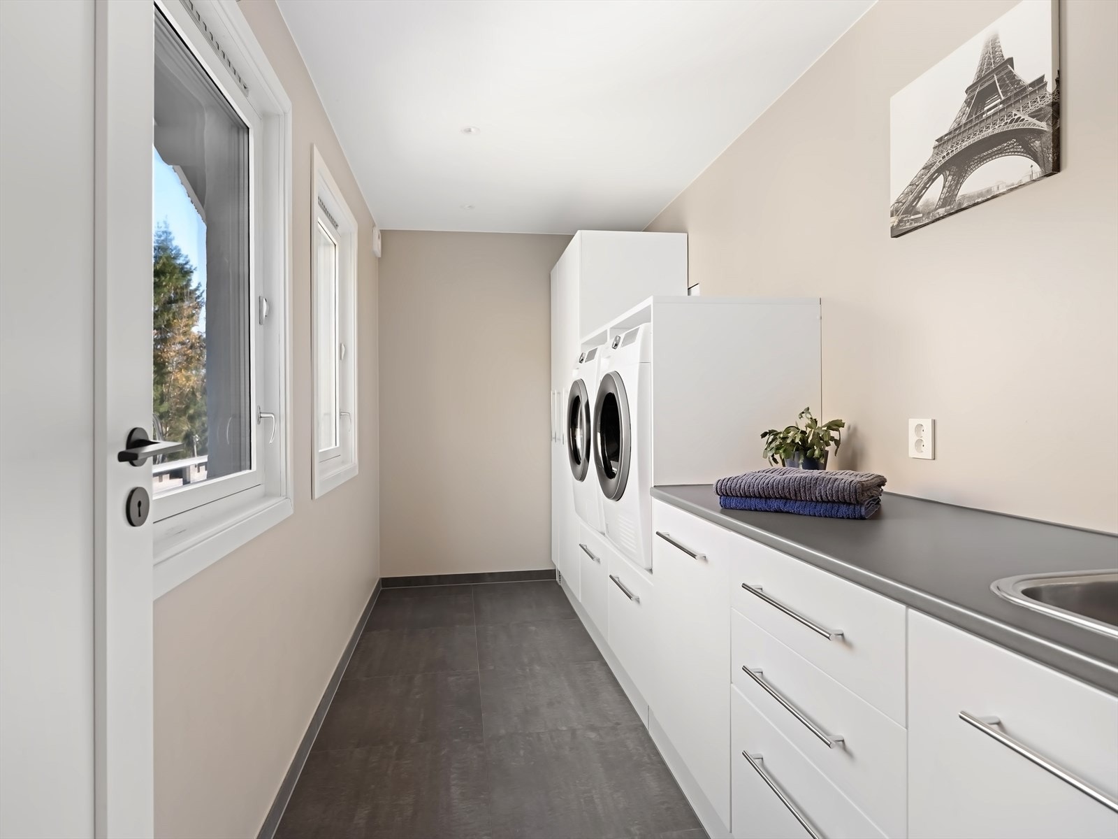 Vaskerom Galleribilde