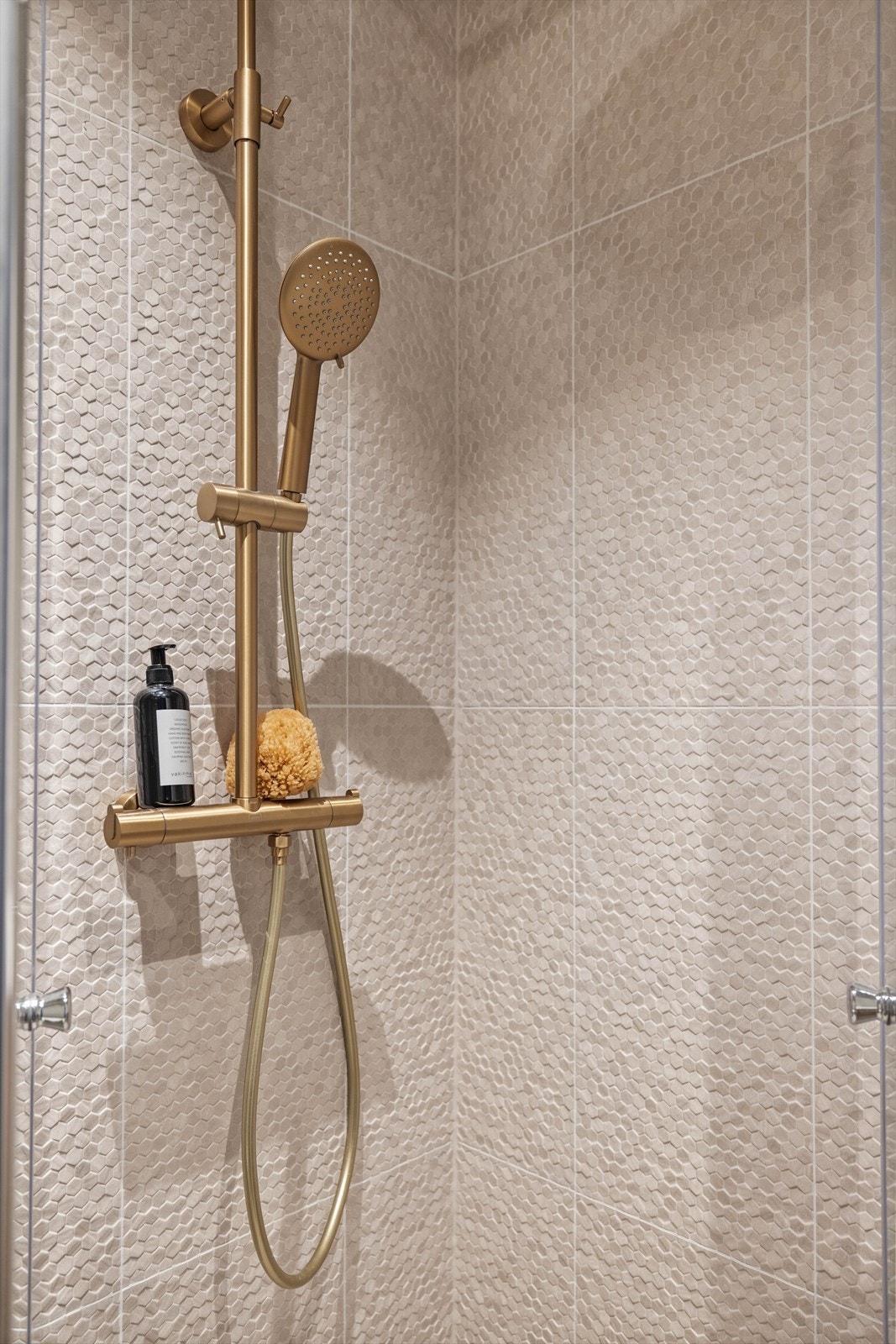 Utbygger har valgt lekre fliser og kvalitets utstyr Galleribilde