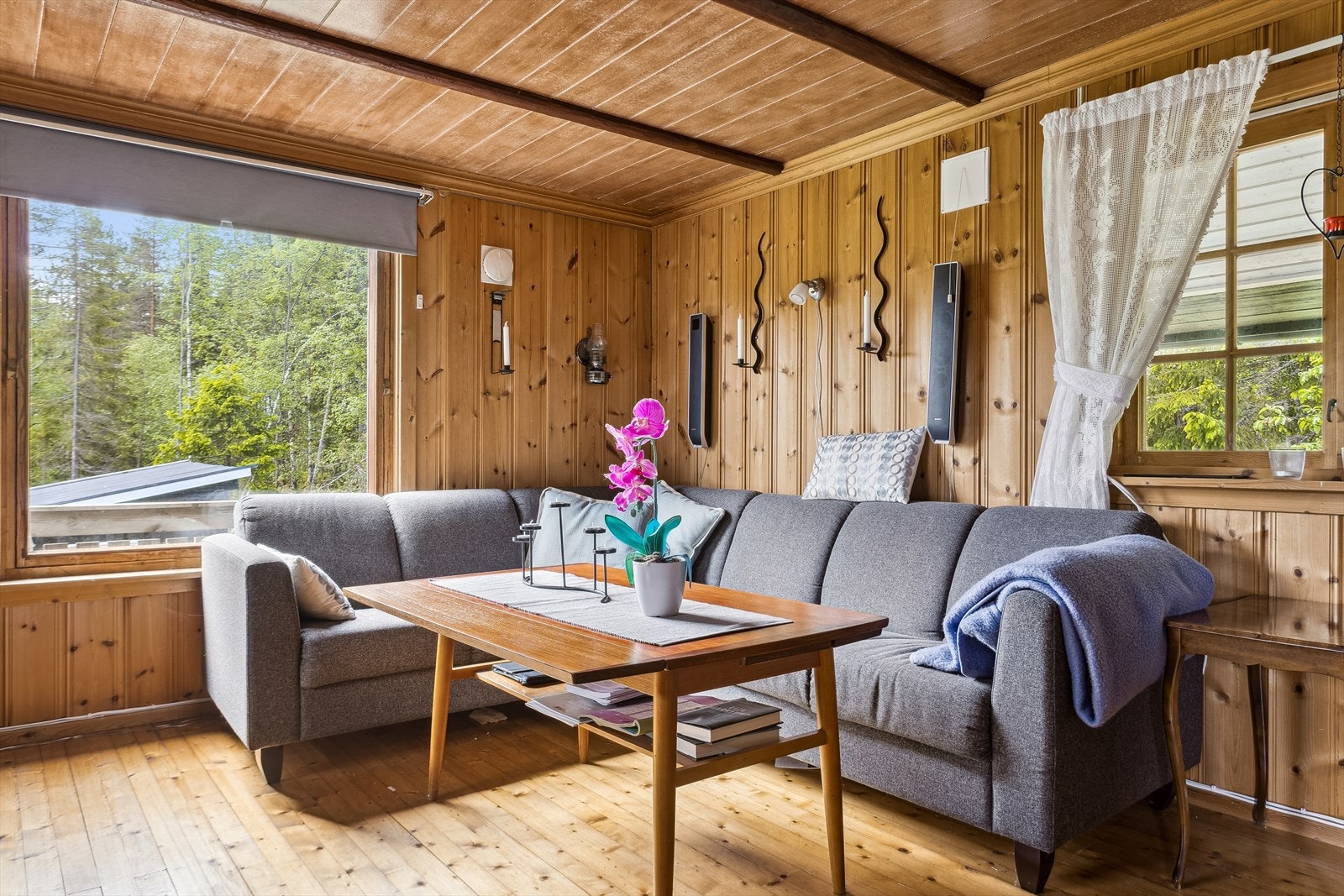 Det er gode lysforhold i rommet. Galleribilde