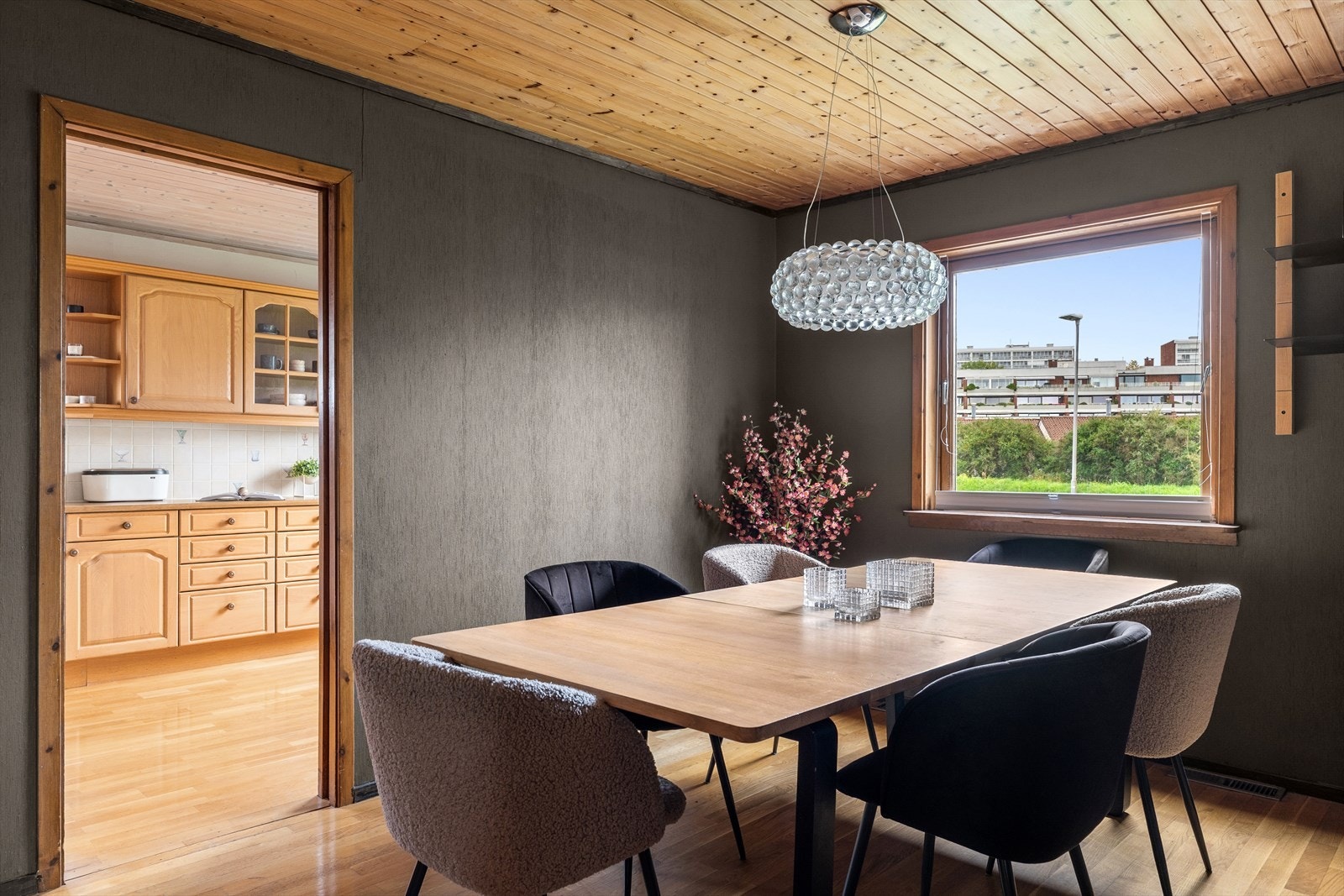 Romslig spisestue Galleribilde