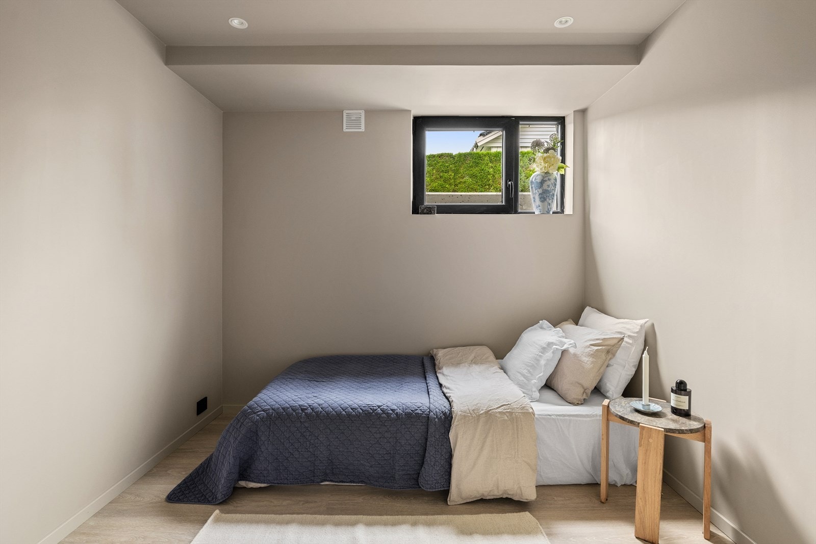 Innredet soverom i kjeller- ikke omsøkt til rom for varig opphold. Galleribilde