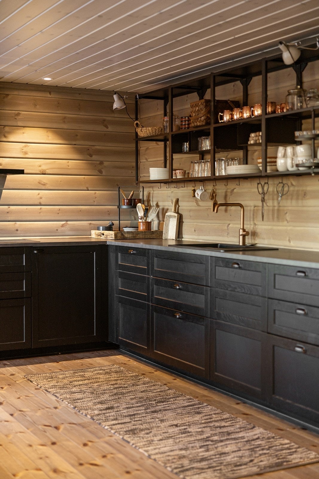 kjøkkenarmatur i kobber. Galleribilde