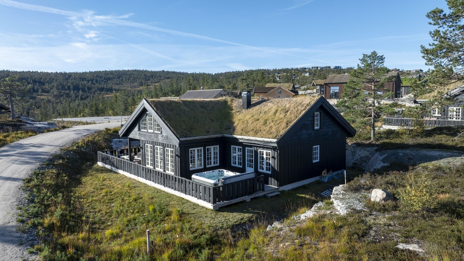 Beliggenheten gir nærhet til Gautefall skisenter og flotte turområder, med gode muligheter for friluftsliv året rundt. Galleribilde