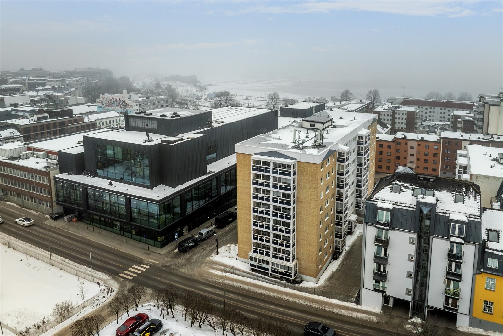 Her bor du meget sentralt. I tillegg har man kun et par minutters gange til Koigen. Galleribilde