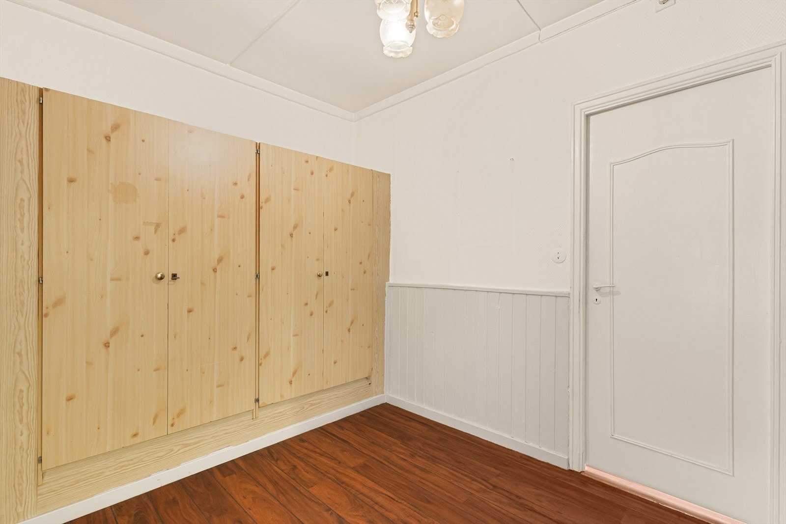 Hall i enden av gangen. Galleribilde