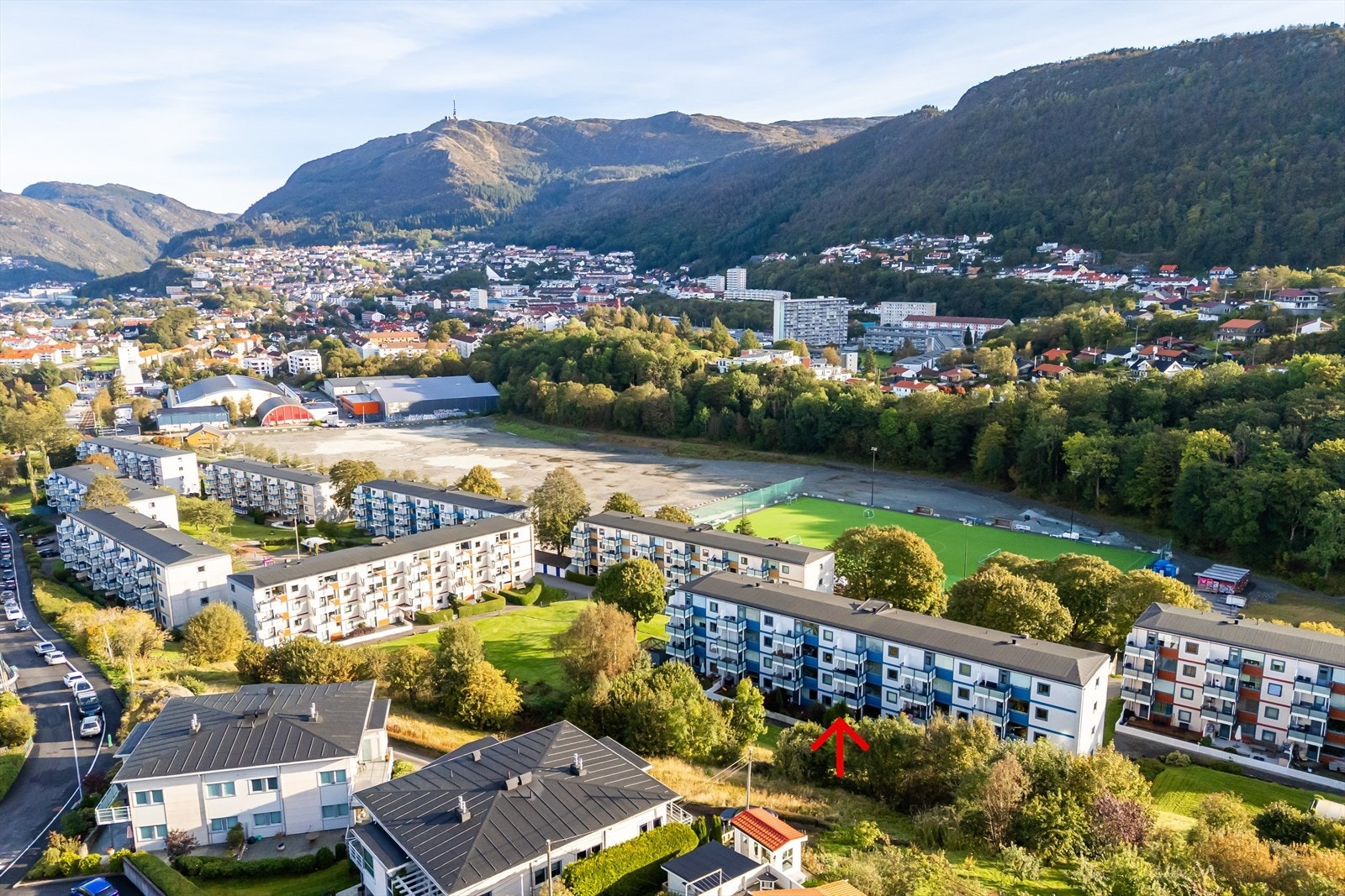 Denne boligen søker ny eier? Er dette noe for deg så ta kontakt med megler Laila Flinterud 95043045. Vi sees på visning. Husk å melde deg på. Galleribilde