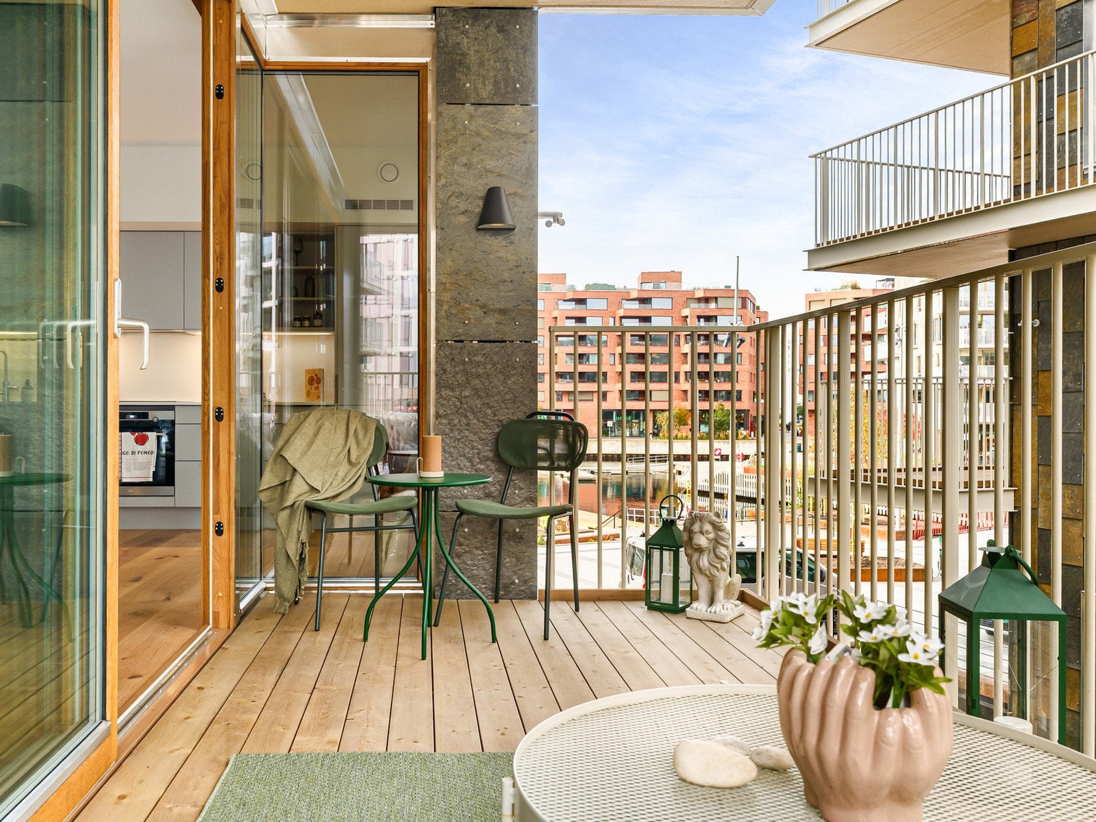 Velkommen til Rostockgata 71, presentert av Per Henrik Rolfsen. Foto: Tigerstadenboligfoto. Galleribilde