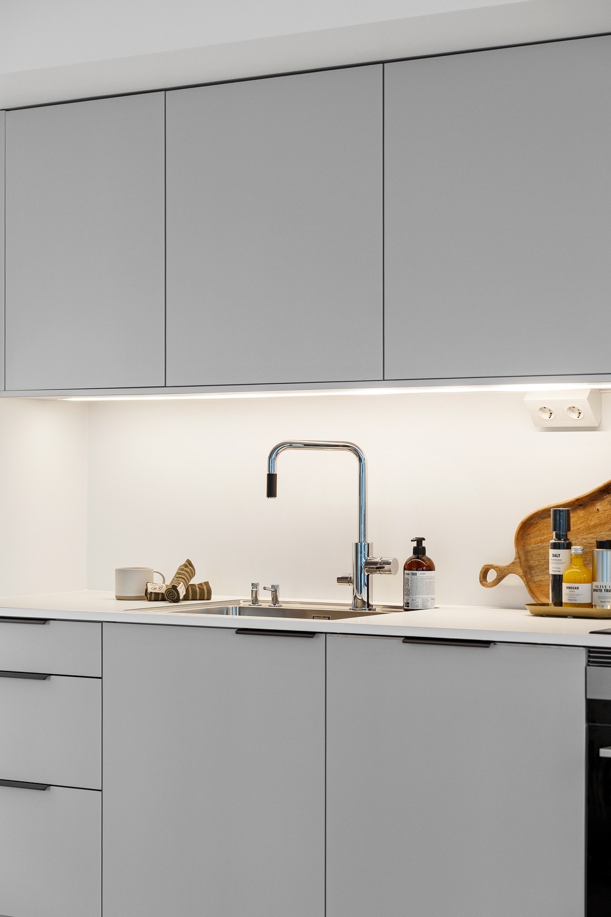 Delikate detaljer og gjennomført kvalitet på kjøkkenet. Galleribilde