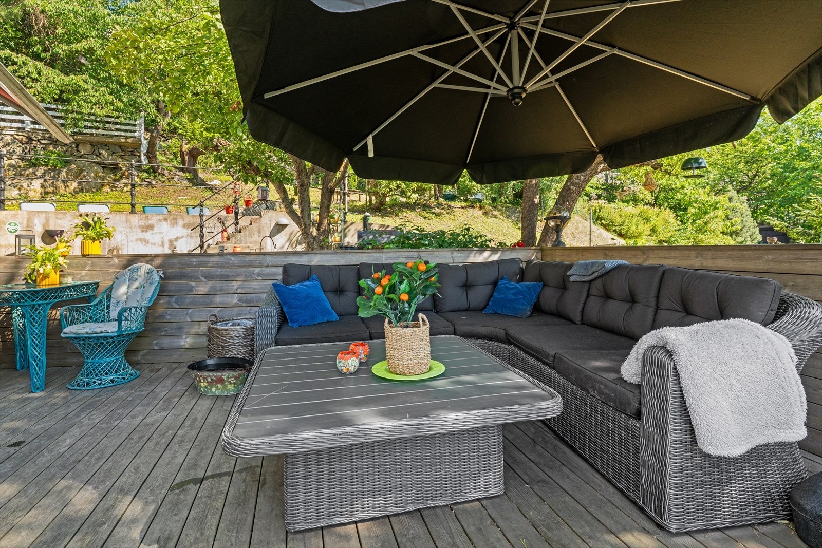 God plass til hyggelig sittegruppe Galleribilde