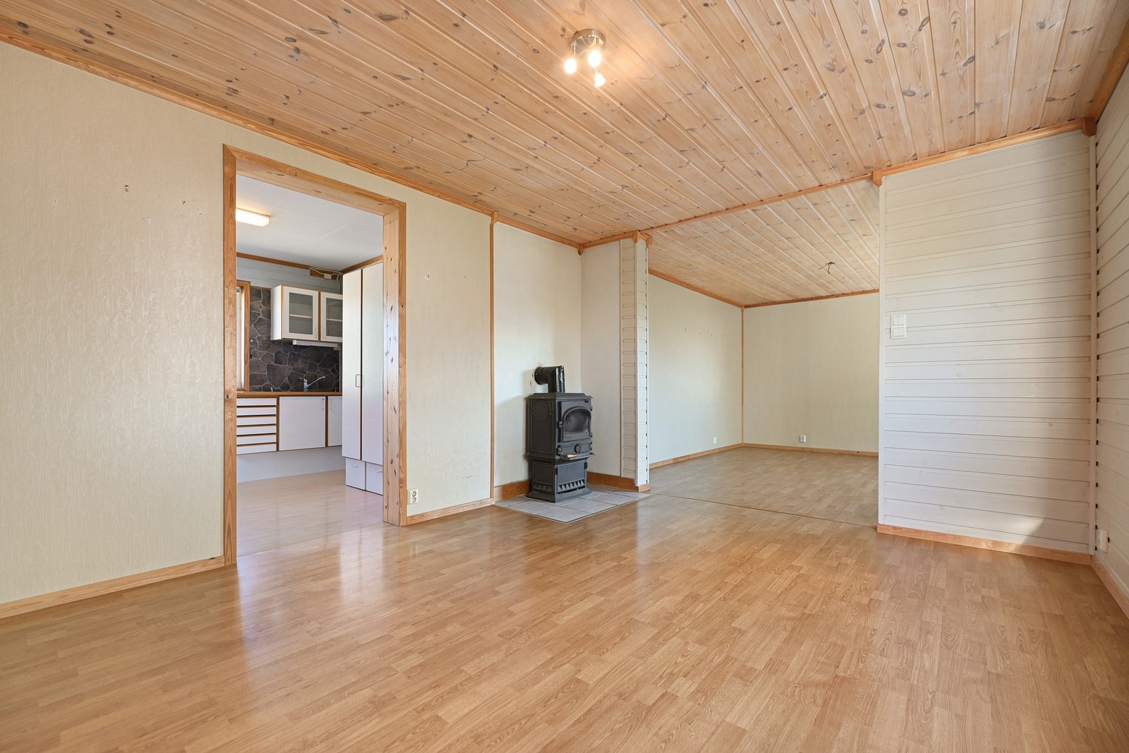 Boligen har god planløsning med mulighet for å sette sitt eget preg. Galleribilde