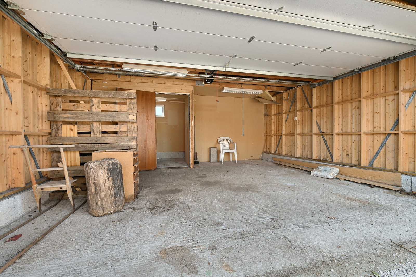 Stor garasje på 34 kvm. Galleribilde