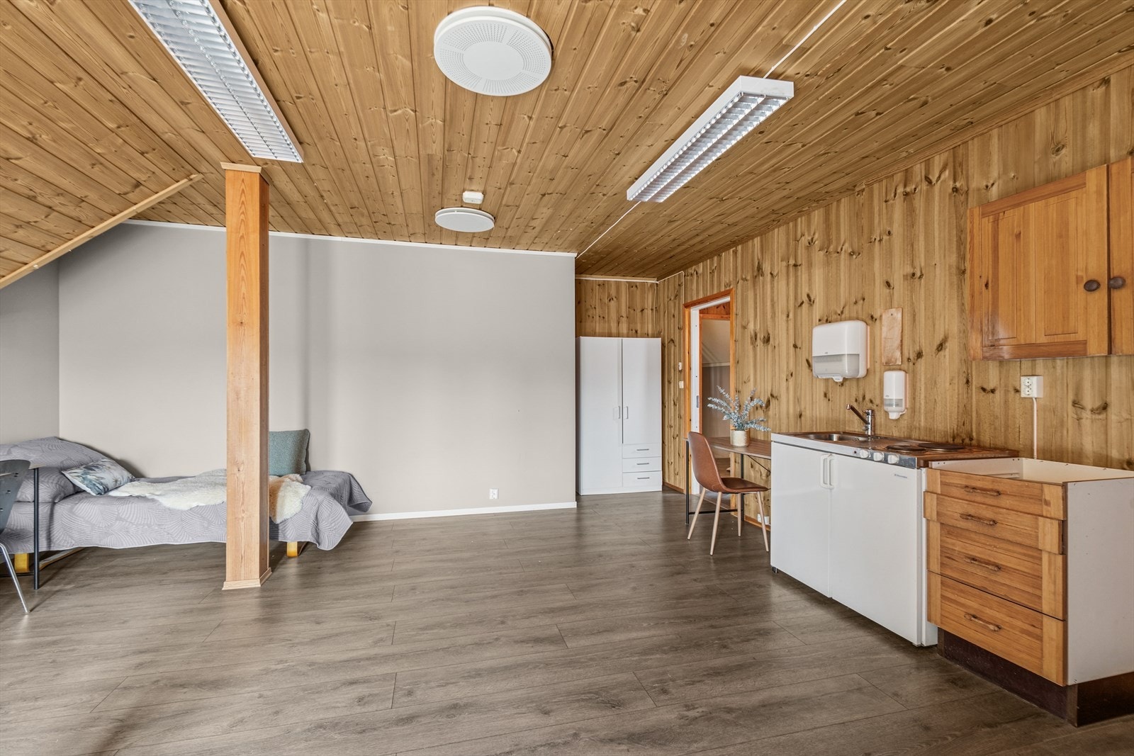 Stue med kjøkken Galleribilde