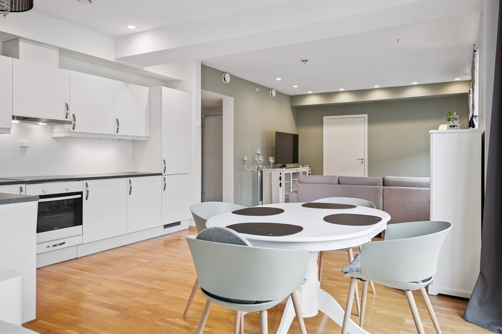 Velkommen til Jernbanegata 9! Galleribilde