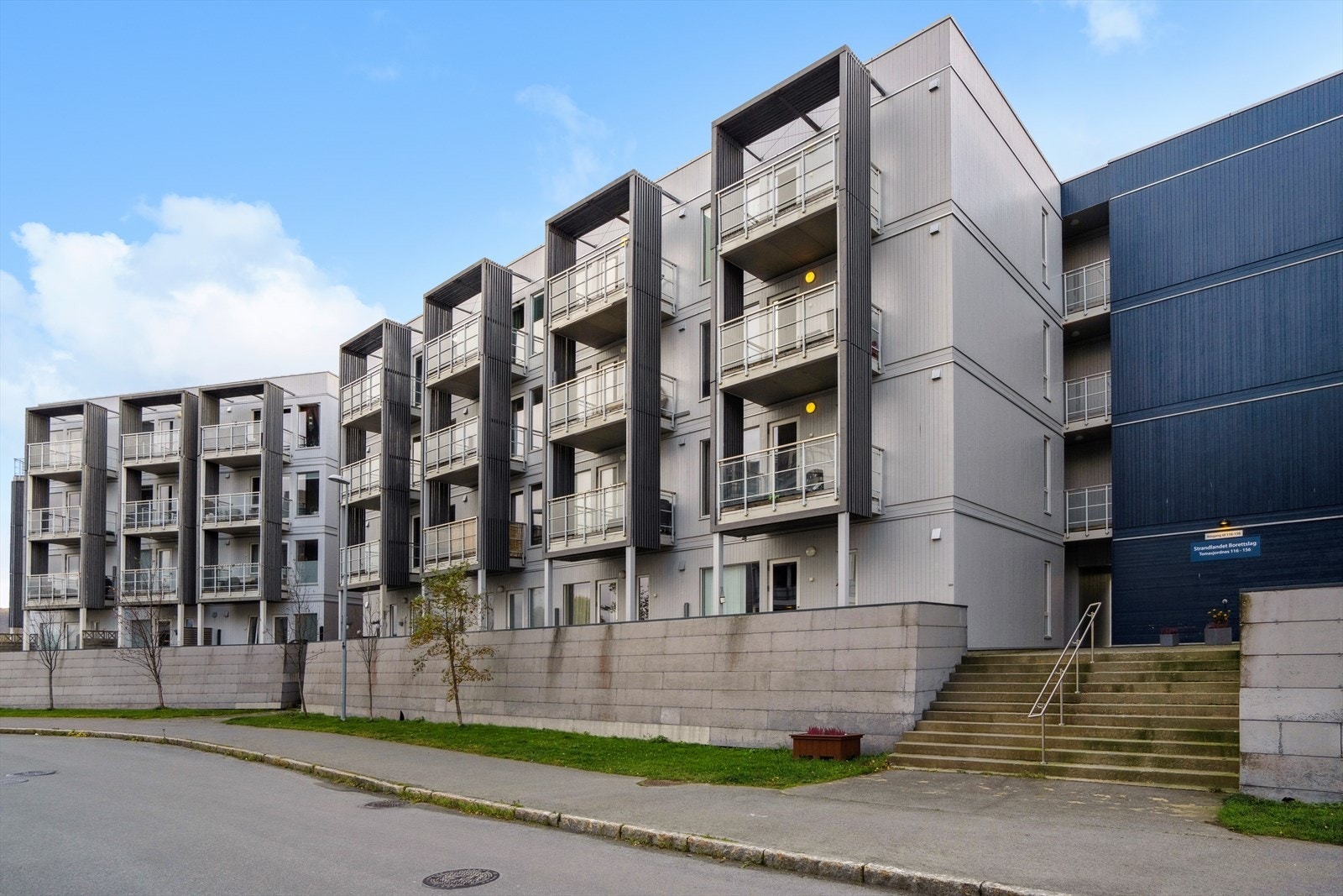 Borettslaget består av én boligblokk med totalt 70 boenheter. Galleribilde