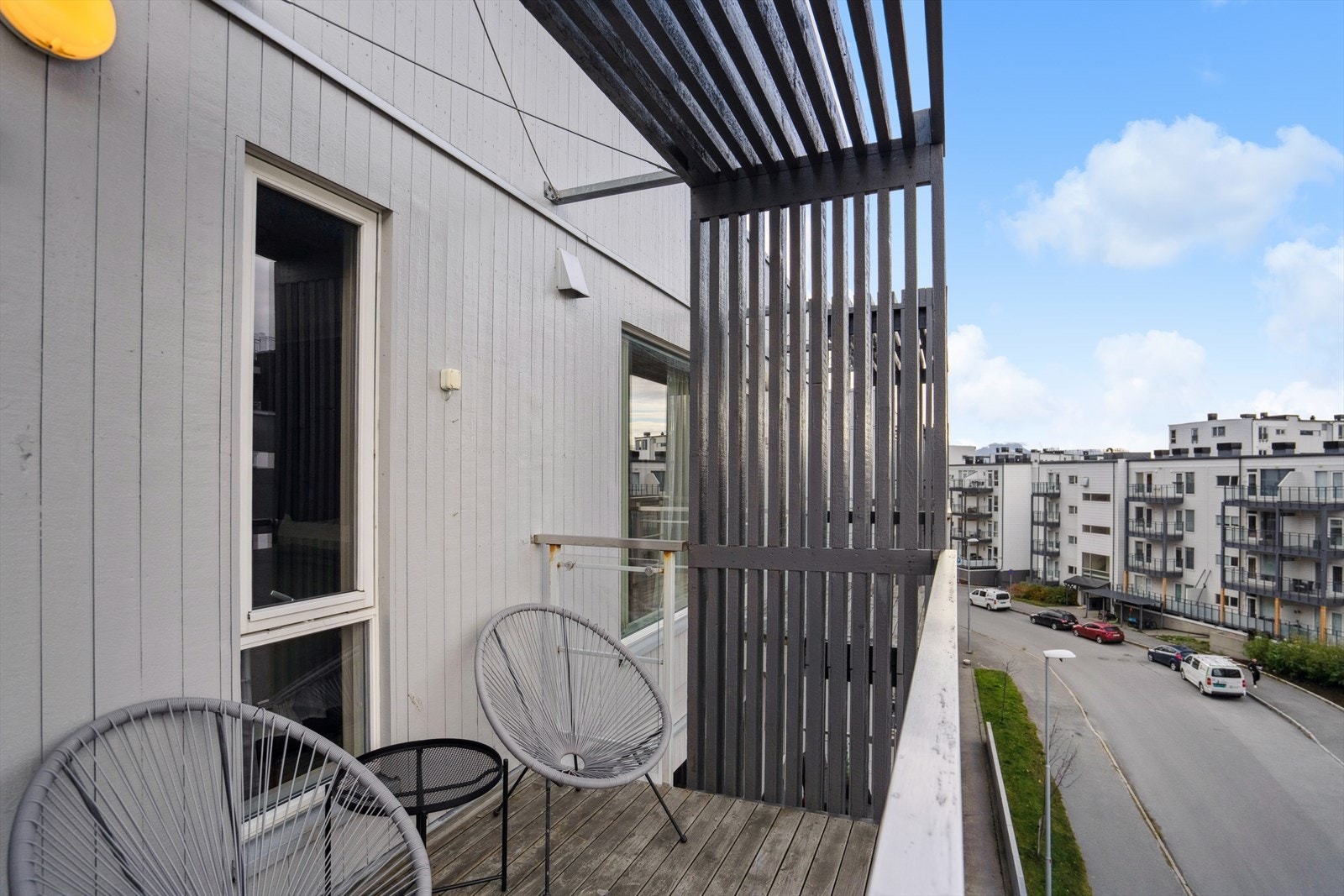 Fra stuen er det utgang til en balkong på ca. 6 m². Galleribilde